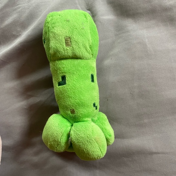 Minecraft creeper plushie - Picture 2 of 2